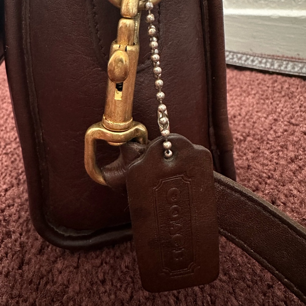 Vintage Coach Court Bag - Mahogany Brown Leather Crossbody 9870 - Picture 4 of 13